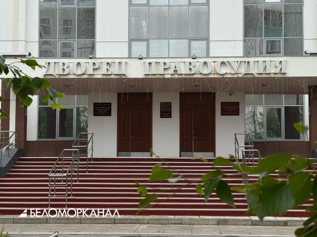 Неадекватного северодвинца, душившего своего 13-летнего сына, суд ограничил в свободе